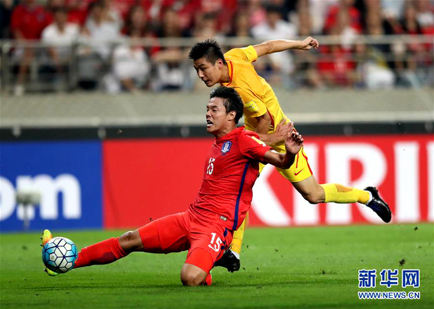 중국 축구 2:3으로 한국에 아쉽게 패, 이길 수 있었는데