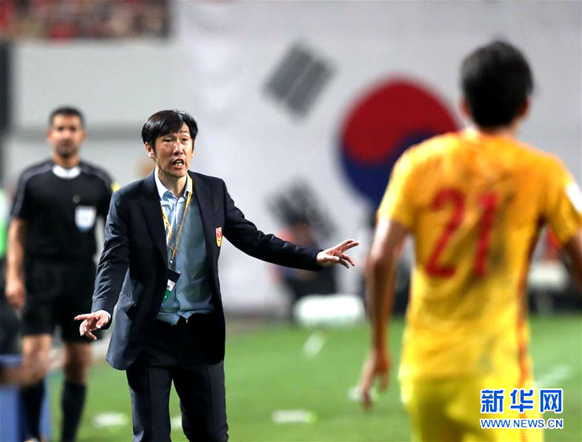 중국 축구 2:3으로 한국에 아쉽게 패, 이길 수 있었는데