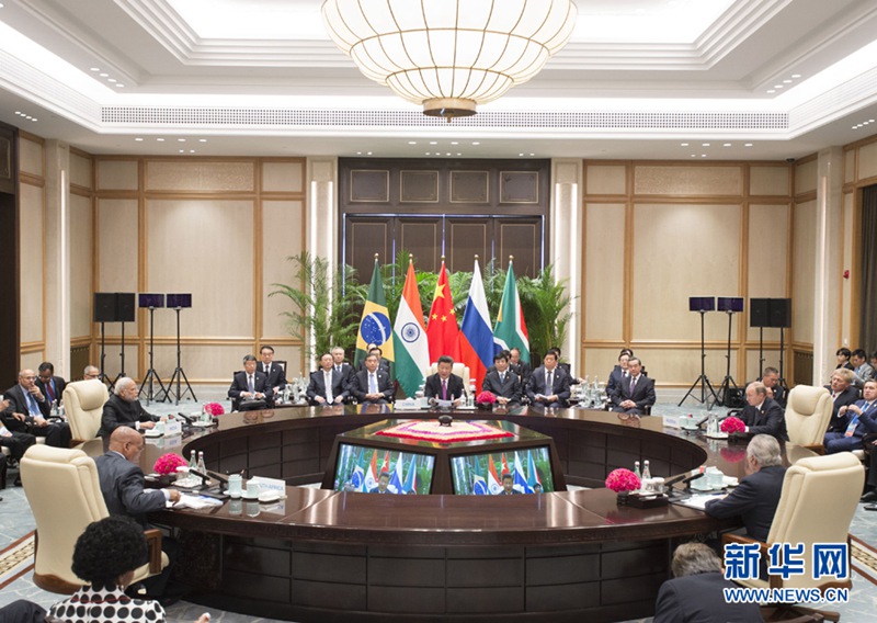 시진핑 주석, 브릭스 국가 정상 비공식 회담 참석