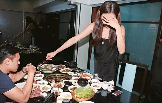 슝다이린 갑부와 결혼, 전 남자친구에게 '비아냥거려'