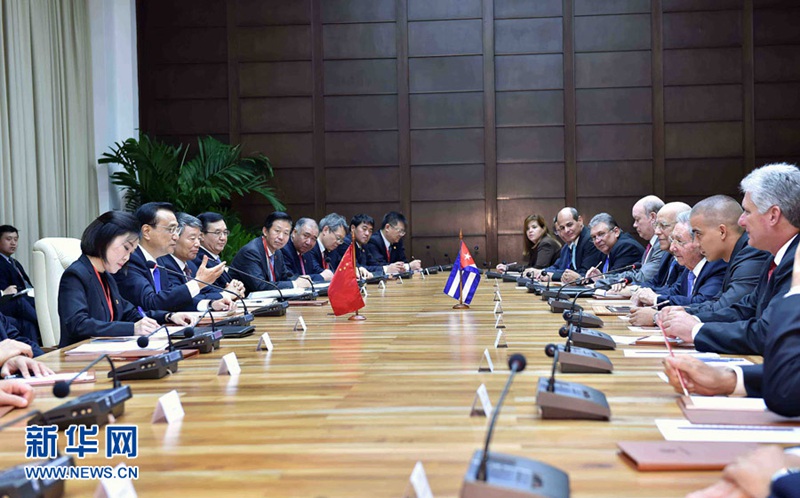 리커창, 카스트로 쿠바 국가평의회 의장과 회담