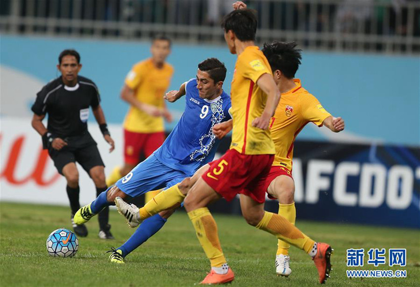 中 축구 우즈베키스탄에 패배, 본선 진출 좌절