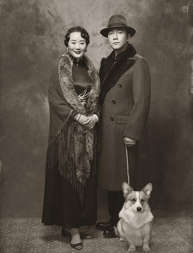 린이룬 복고풍 가족사진, 치파오와 양복의 만남