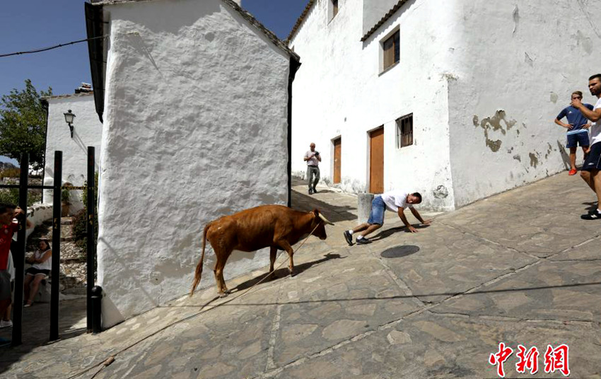 스페인의 ‘하얀 마을’, 고즈넉한 분위기 풍겨