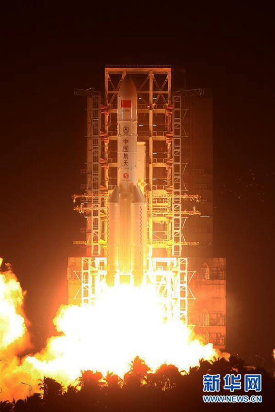 중국 차세대 대형 운반로켓 ‘창정 5호’ 발사 성공