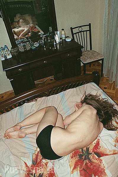 우크라이나 24세 女차관, 누드 사진 파문