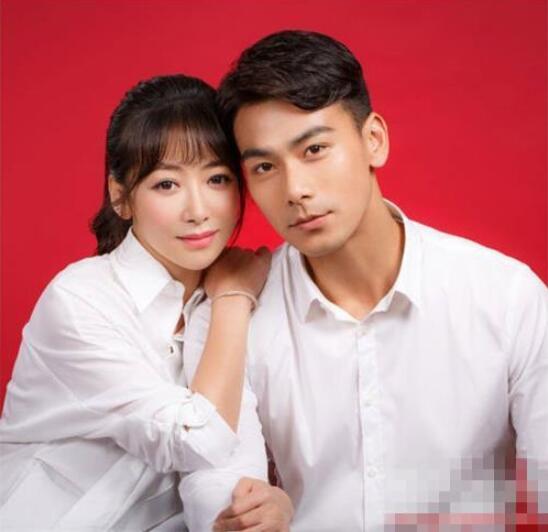 김주혁❤이유영 문희준❤소율 탕옌❤뤄진 공개 연애 시작! 올해 탄생된 中韓 연예인 커플 총정리
