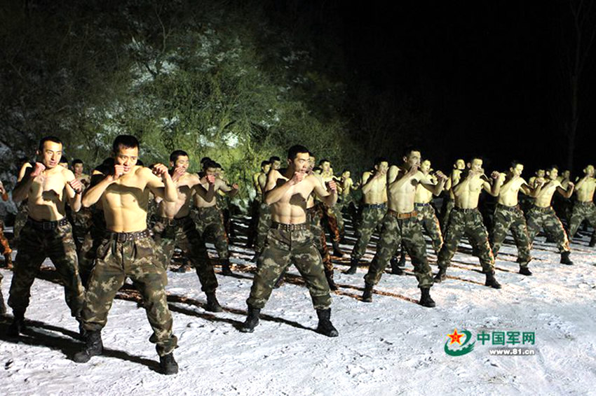 中 국가급 특수부대: ‘례잉’ 돌격부대의 살 떨리는 훈련