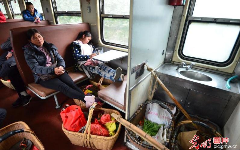 열차 노선 상의 ‘채소 농사꾼 전용 열차’, 5년간 무료로 운행