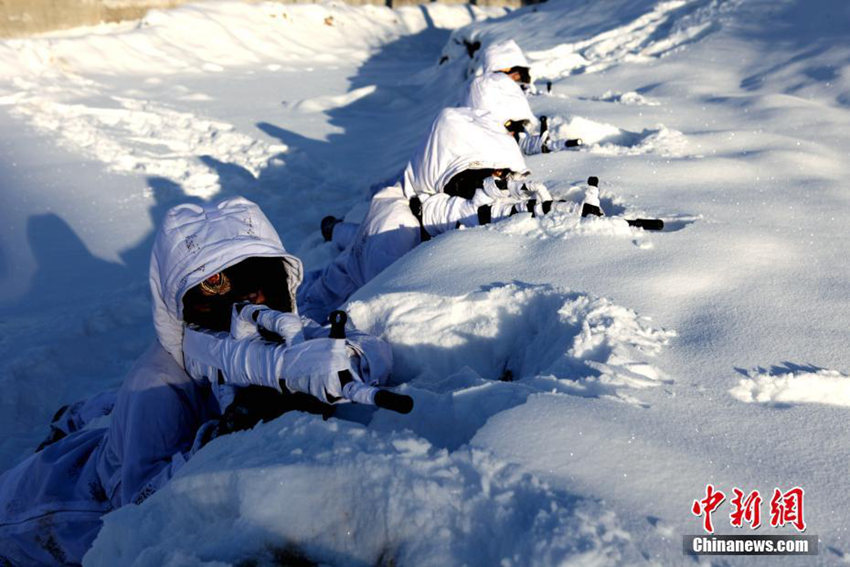 ‘중국의 북극’ 모허에서 펼쳐지는 무장경찰 변방부대의 설원 전투