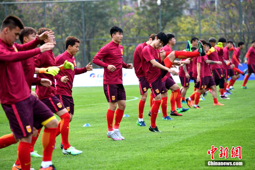 中 축구 국가대표팀 ‘중국컵’ 대비 첫 집중훈련 난닝서 개최