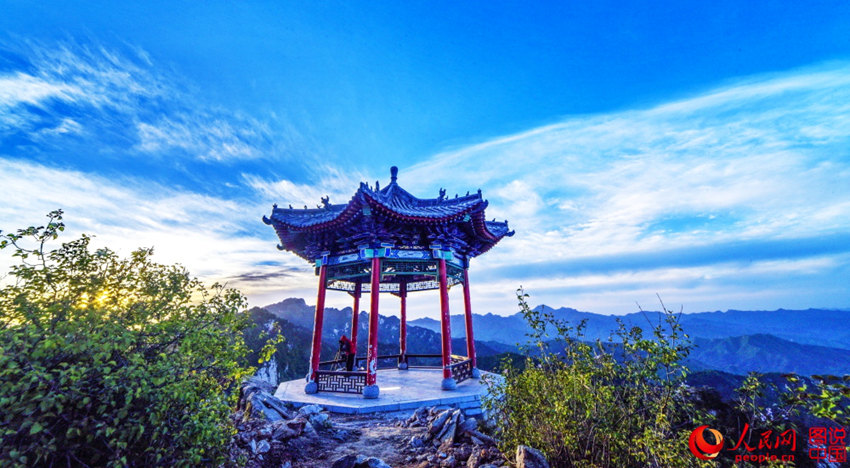 中 도교 명산, 베이우당산 ‘기암괴석’의 웅장한 봉우리