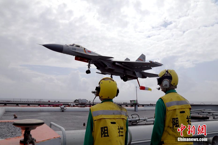 중국 항공모함 편대 원양 시범훈련 완벽 소화