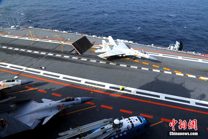 중국 항공모함 편대 원양 시범훈련 완벽 소화