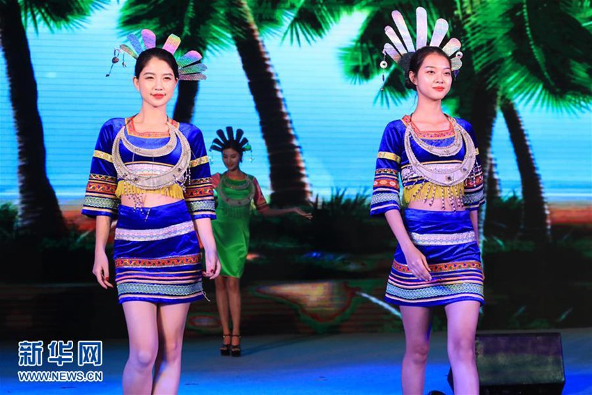 ‘이국 느낌 물씬’, 중국 이족의 이색 패션쇼