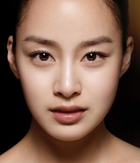 자연미인+뇌섹녀, 19일 신부 되는 김태희가 걸어온 연기 인생