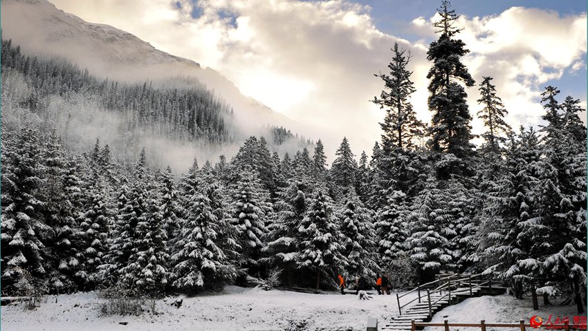 쓰촨 주자이거우에 내린 첫눈, 자연의 아름다움이란 이런 것