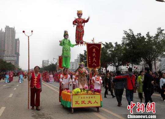 광시 빈양서 개최된 ‘파오룽(炮龍) 축제’, 1000년 역사 그대로