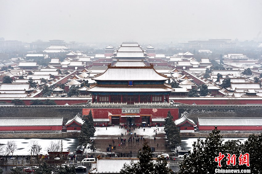 베이징에 내린 ‘봄눈’, 천년 역사 자랑하는 랜드마크와 눈의 만남