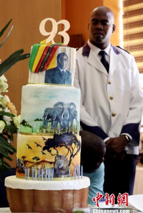 93번째 생일 맞은 짐바브웨 대통령, 세계에서 가장 나이 많은 지도자