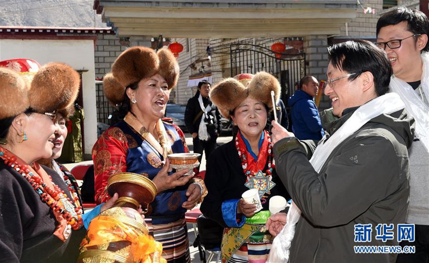 중국 시짱의 전통 역법 새해맞이, 설상 고원에서 펼쳐지는 즐거운 페스티벌