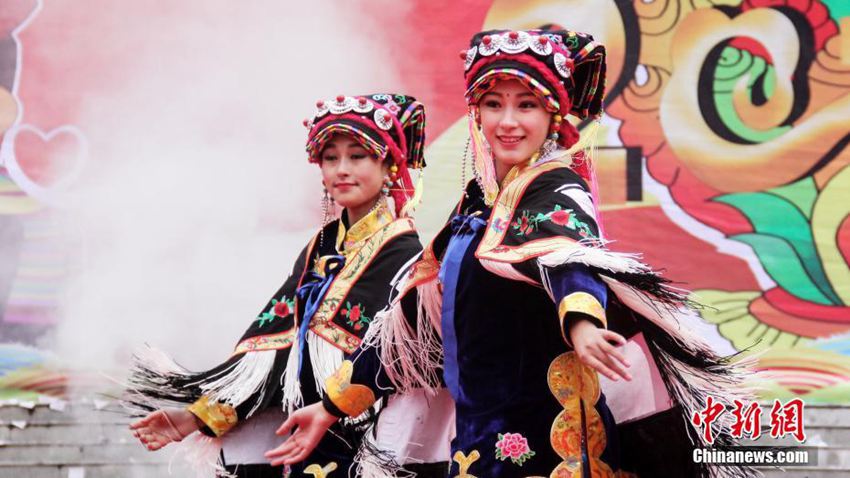 쓰촨 아바 마얼캉서 펼쳐지는 장족(藏族) 새해 명절 페스티벌