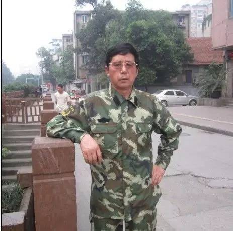 쓰촨 지진 당시 재산 전액 기부한 퇴역 군인, 이번엔 자기 자신을…