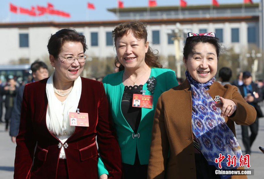 3•8 세계 여성의 날, 전국인민대표대회에 참석한 여성 대표들