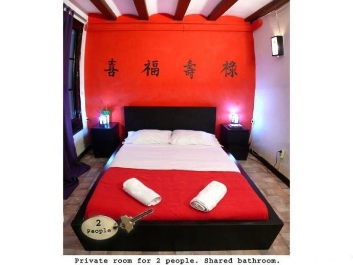 스페인에 등장한 어딘가 어색한 중국 스타일의 호텔…