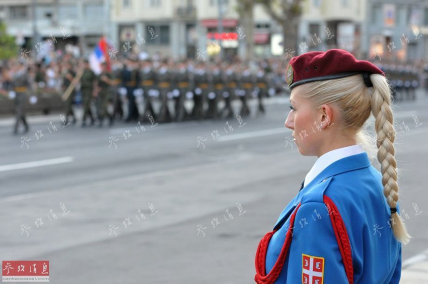 세상에서 가장 아름다운 제복은 군복, 각국의 여군 사진 모음