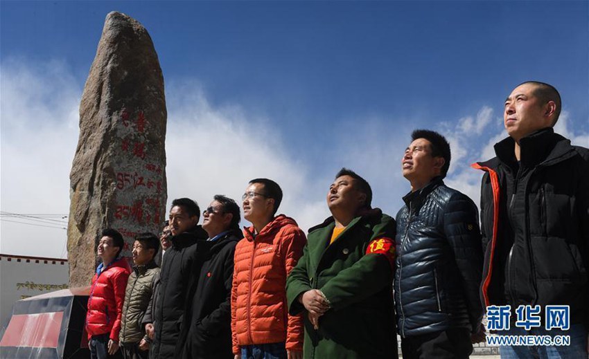 중국 해발 가장 높은 마을… 주민 100명, 군인 8명