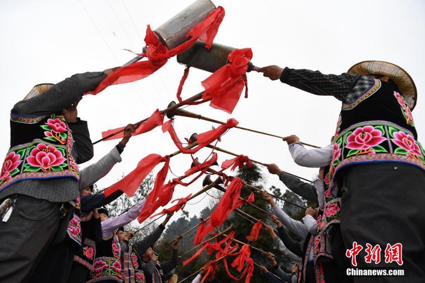 윈난 300년 전통이 내려온 톈펑산 가요제, 소수민족 축제의 장