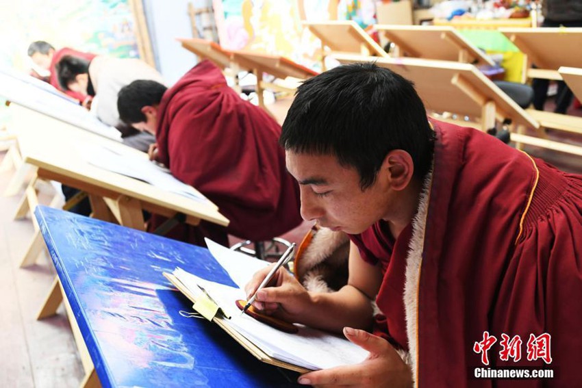 쓰촨 아바현 사리사, 전통이 이어지는 ‘마음의 물결’ 화원
