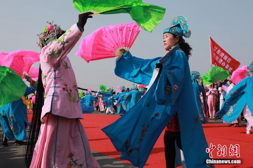 중국 랴오닝 ‘카이하이제’, 용춤 사자춤 등 다양한 볼거리 펼쳐져