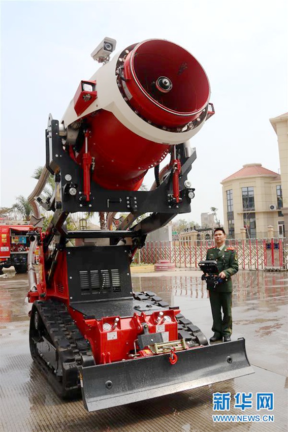 다기능 화재진압 소방로봇 中 샤먼에 전격 투입, 무인 구조 가능해진다