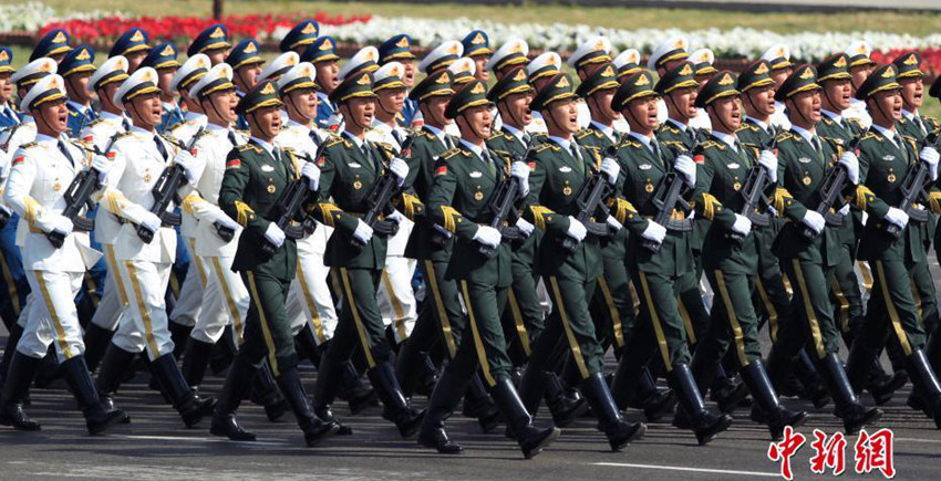 ‘파키스탄의 날’ 열병식에 참가한 중국 인민해방군 3군 의장대