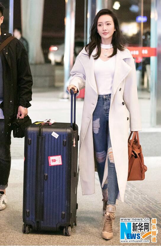 런웨이 무대를 방불케 하는 中韓 스타들의 공항패션, 윤은혜 김소영 판빙빙 왕어우 친하이루…