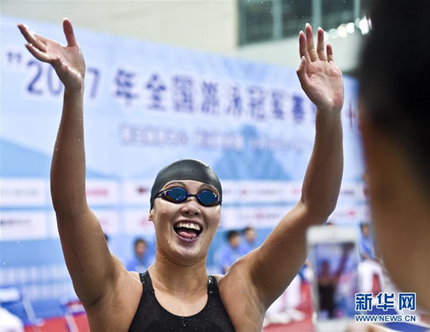 2017 중국 수영 챔피언 결정전, 푸위안후이 배영 100m 중국 신기록 달성