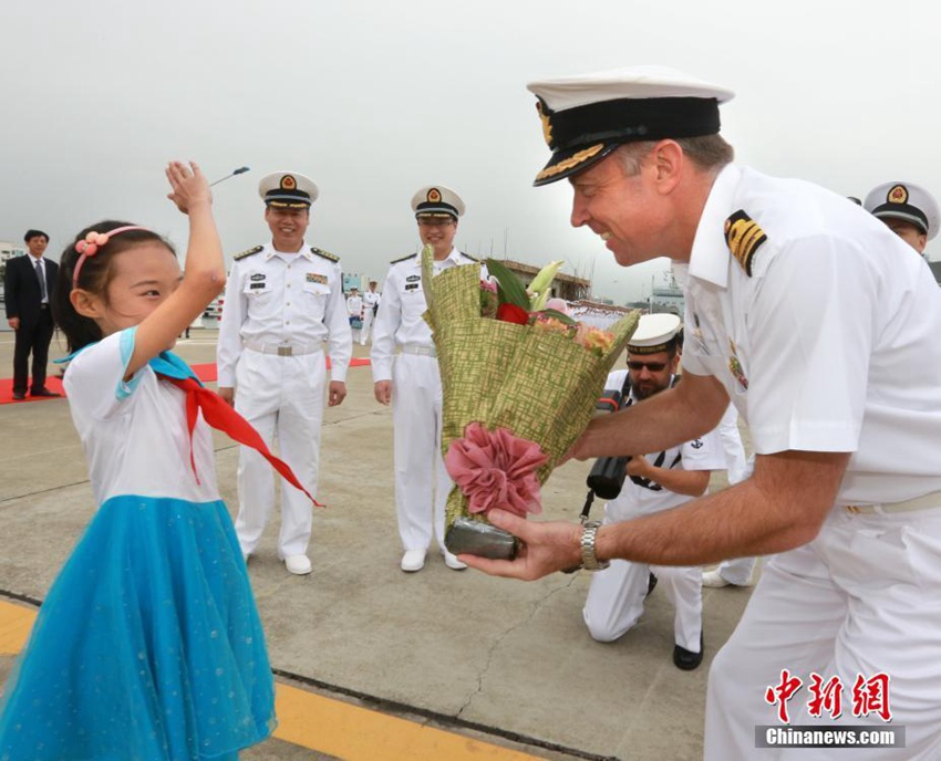 호주 왕립 해군 호위함 ‘밸러랫’호 중국 우호 방문