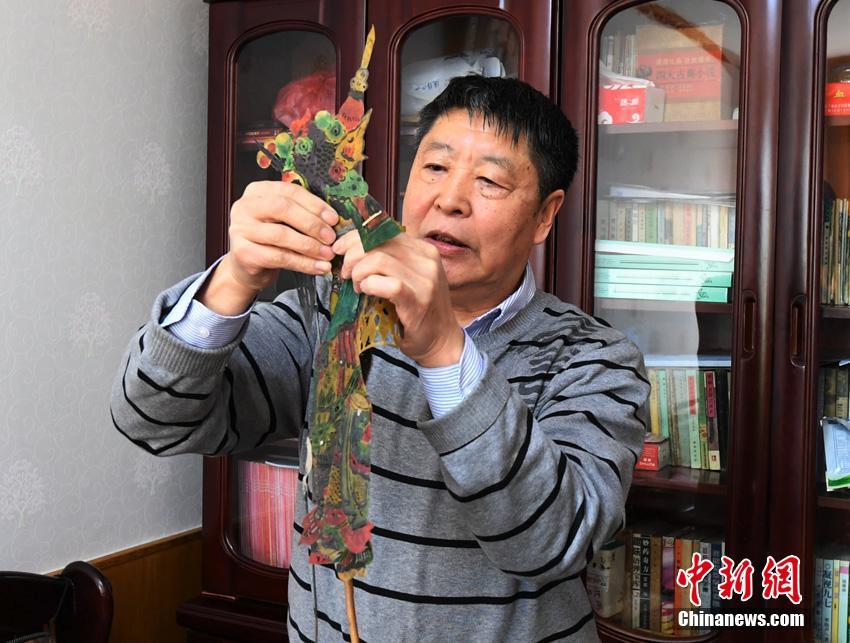 中 창춘 시민, 중국 전통 ‘피영’ 통해 양아버지 추억해