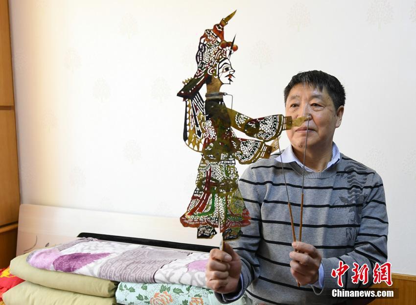 中 창춘 시민, 중국 전통 ‘피영’ 통해 양아버지 추억해