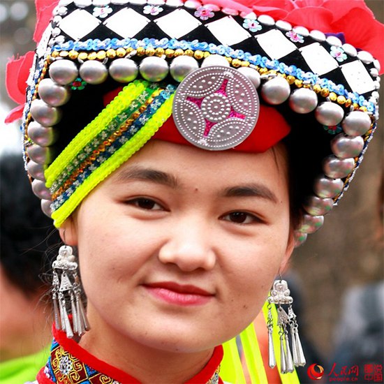 중국 윈난 이족들의 ‘제화절’, 아시족과 관광객들의 축제 현장