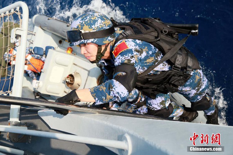 대해적 훈련 참가한 중국 해군 제26기 호위편대