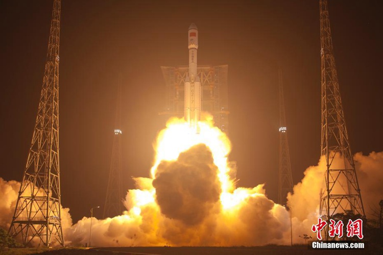 톈저우 1호 화물우주선 발사 성공… 중국 우주정거장 대장정 새 출발