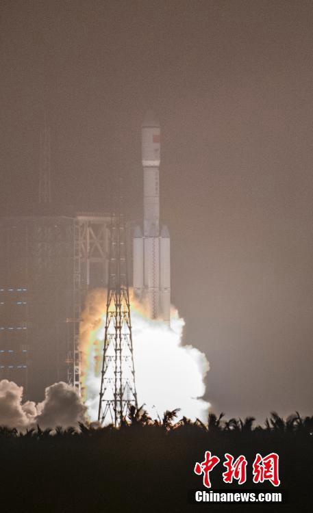 톈저우 1호 화물우주선 발사 성공… 중국 우주정거장 대장정 새 출발