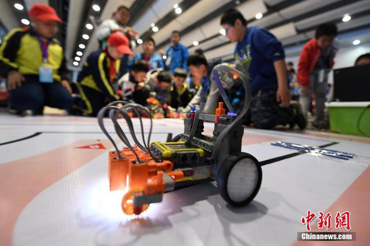 산시 청소년 로봇 대회 개최, 갈고닦은 과학적 기량 뽐내