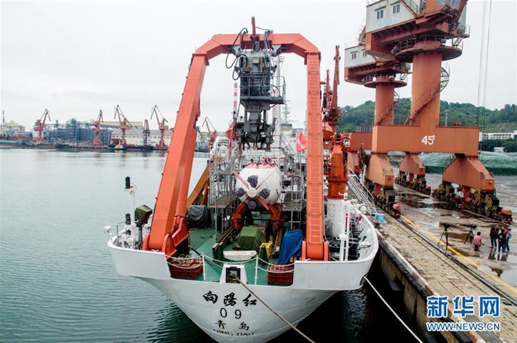 중국 ‘자오룽호’ 유인잠수정, 제3단계 과학고찰 임무차 마리아나 해구로 출발