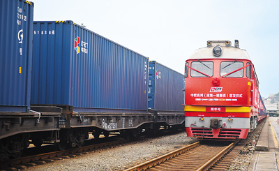 선전발 첫 중국-유럽 화물열차 민스크로 출발