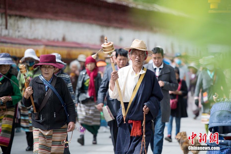 중국 시짱의 ‘부처님 오신 날’, 전통 종교 명절 ‘싸가다와’