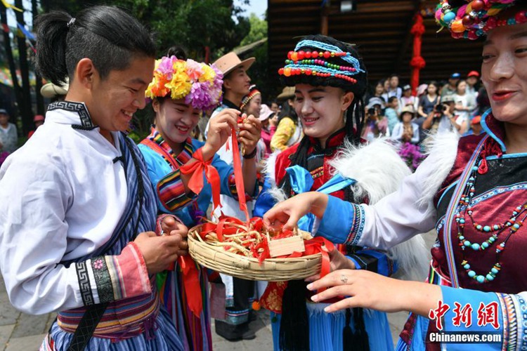 중국 윈난 소수민족의 전통 명절: ‘푸미 밸런타인데이’